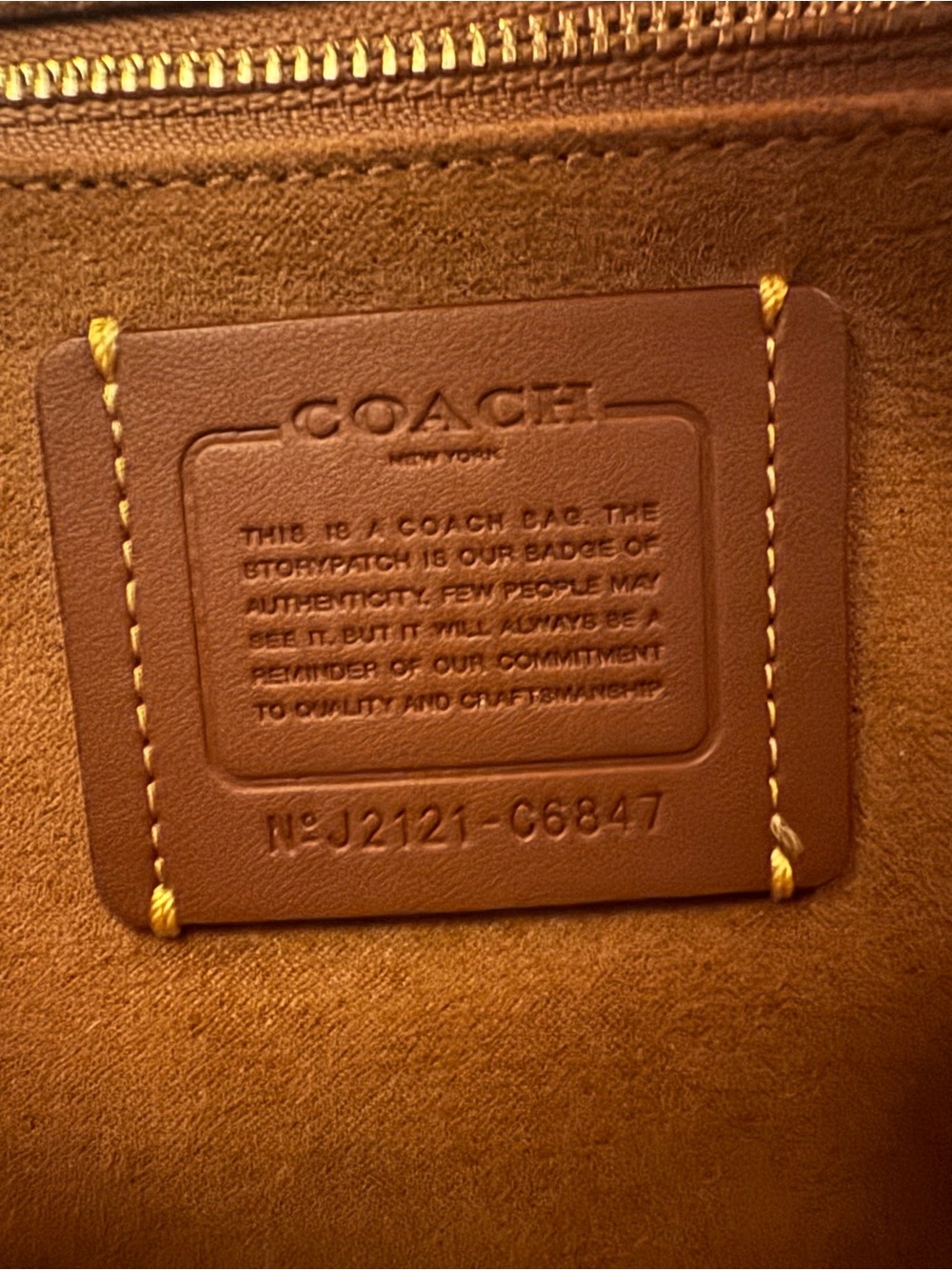 Coach Field Tote 22 Colorblock Quilting Coach Badge Leather Ivory Multi EUC Set - Picture 4 of 17